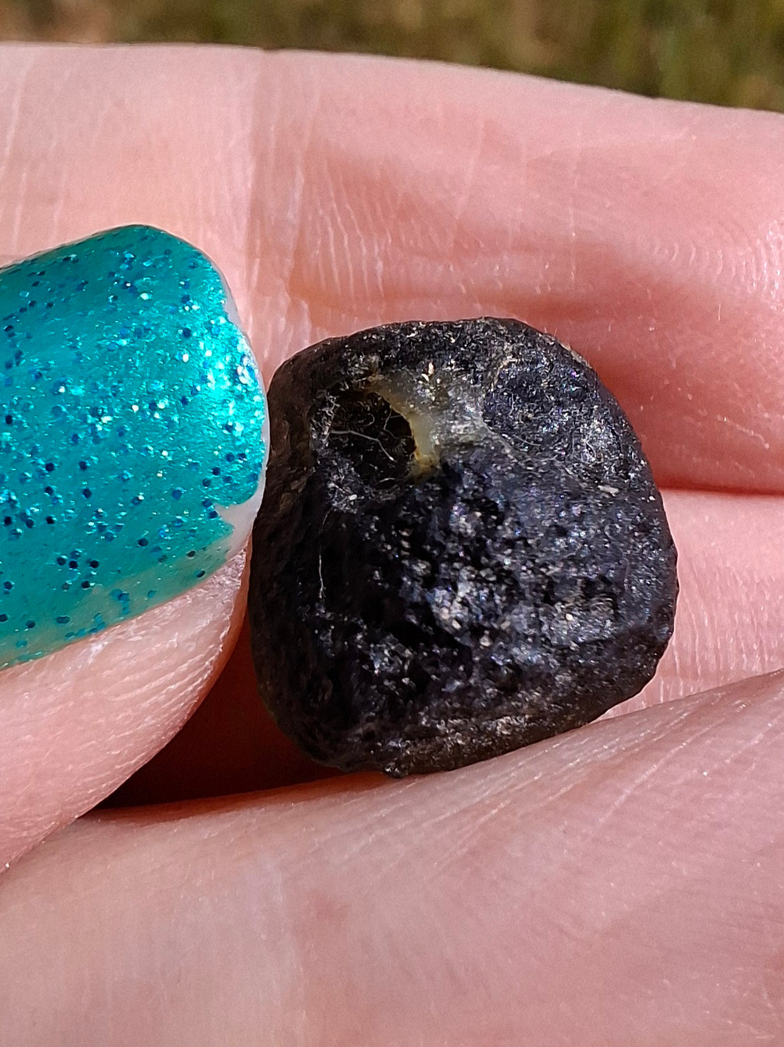 Moldavite Piece, 2.34g, Tektite (Ref: 1414)