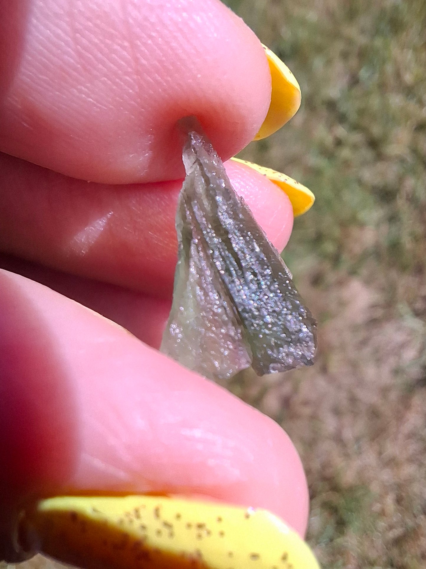 Moldavite Piece, 0.87g, Tektite (Ref: 1477)