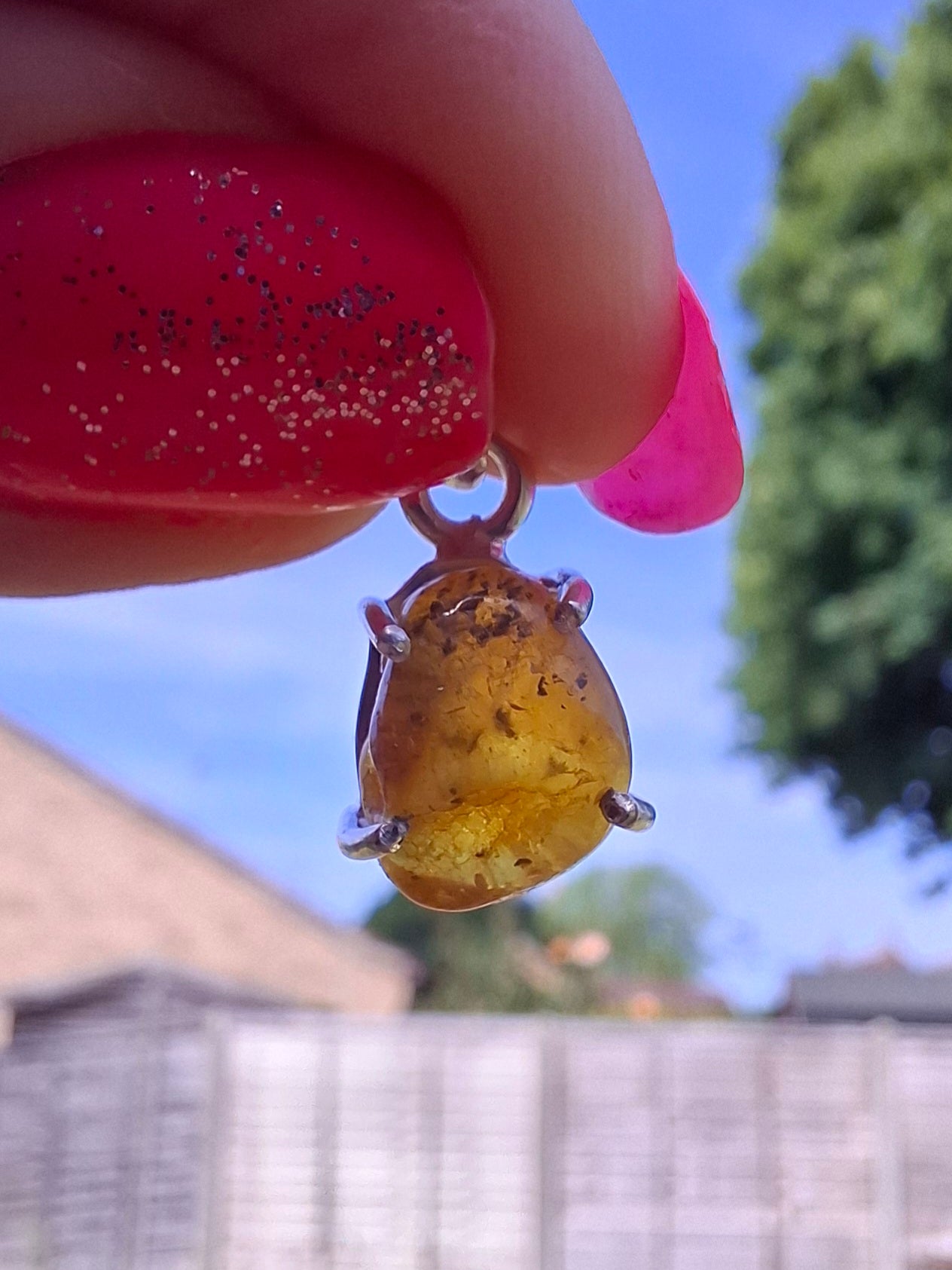 Baltic Amber Pendant, 925 Silver, Fossil (Ref: AP17)
