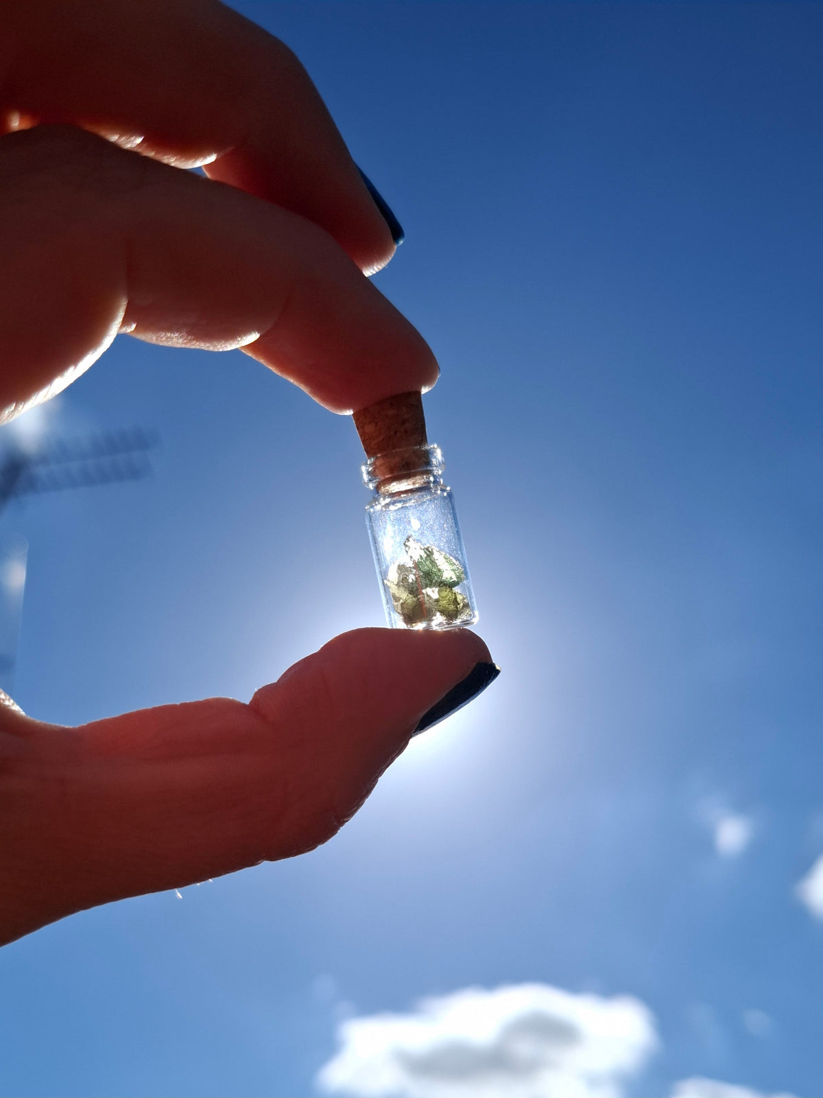 Moldavite Chips (0.50g) in 1ml Bottle, Tektite (Ref; B26)