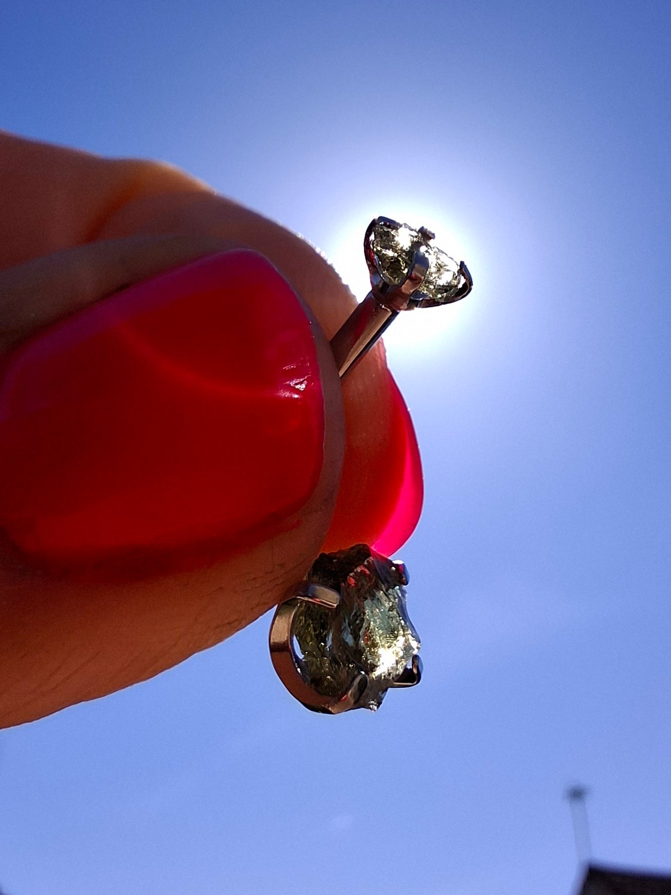 Moldavite (raw) BELLY BAR, 14G, Surgical Steel, Tektite (Ref: BB7)