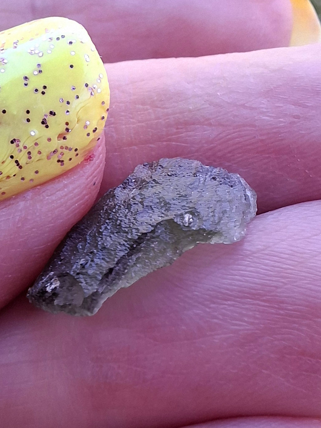 Moldavite Piece, 0.48g, Tektite (Ref: 1480)