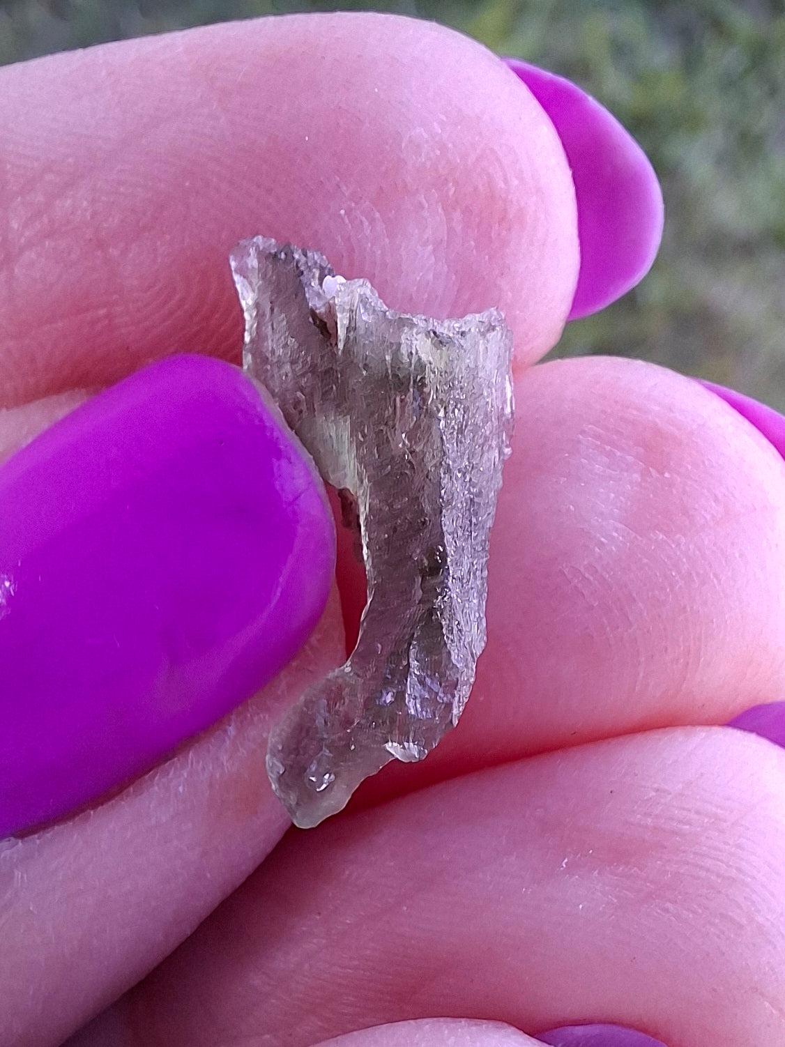 Moldavite Piece, 0.48g, Tektite (Ref: 1463)