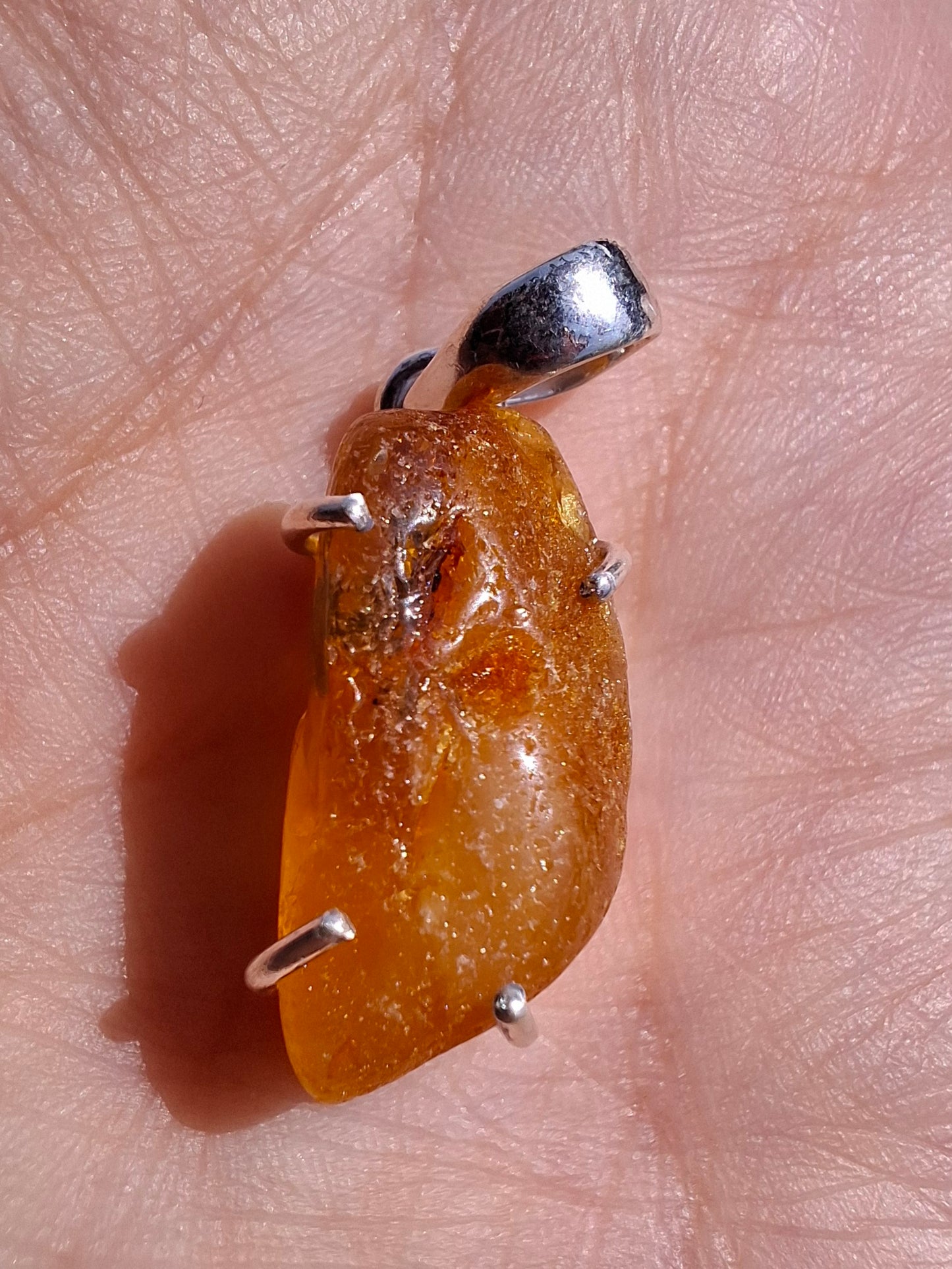 Baltic Amber Pendant, 925 Silver, Fossil (Ref: AP4)