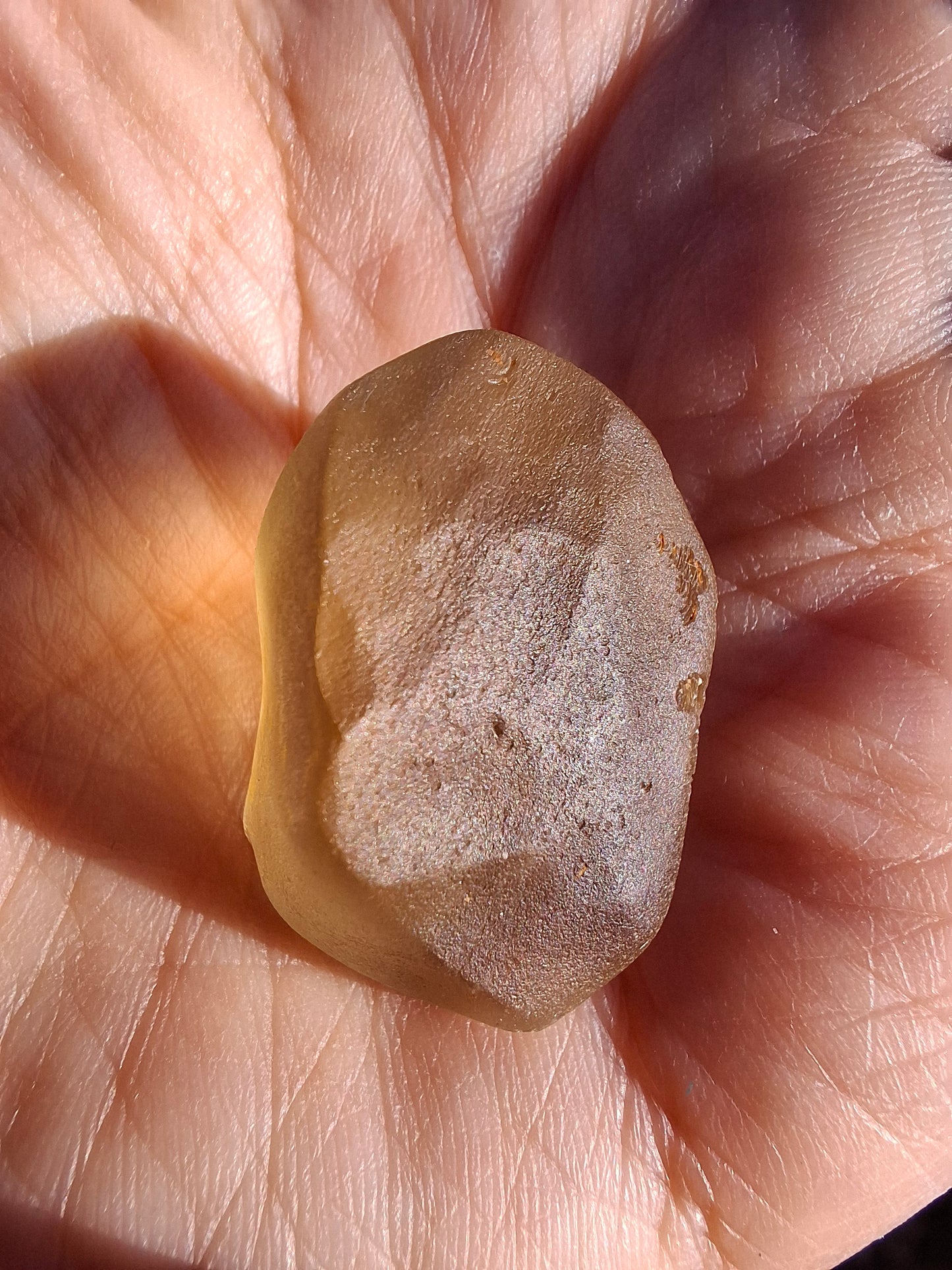 Libyan Desert Glass (darker) Piece, 9.54g, Tektite (Ref: L1371)