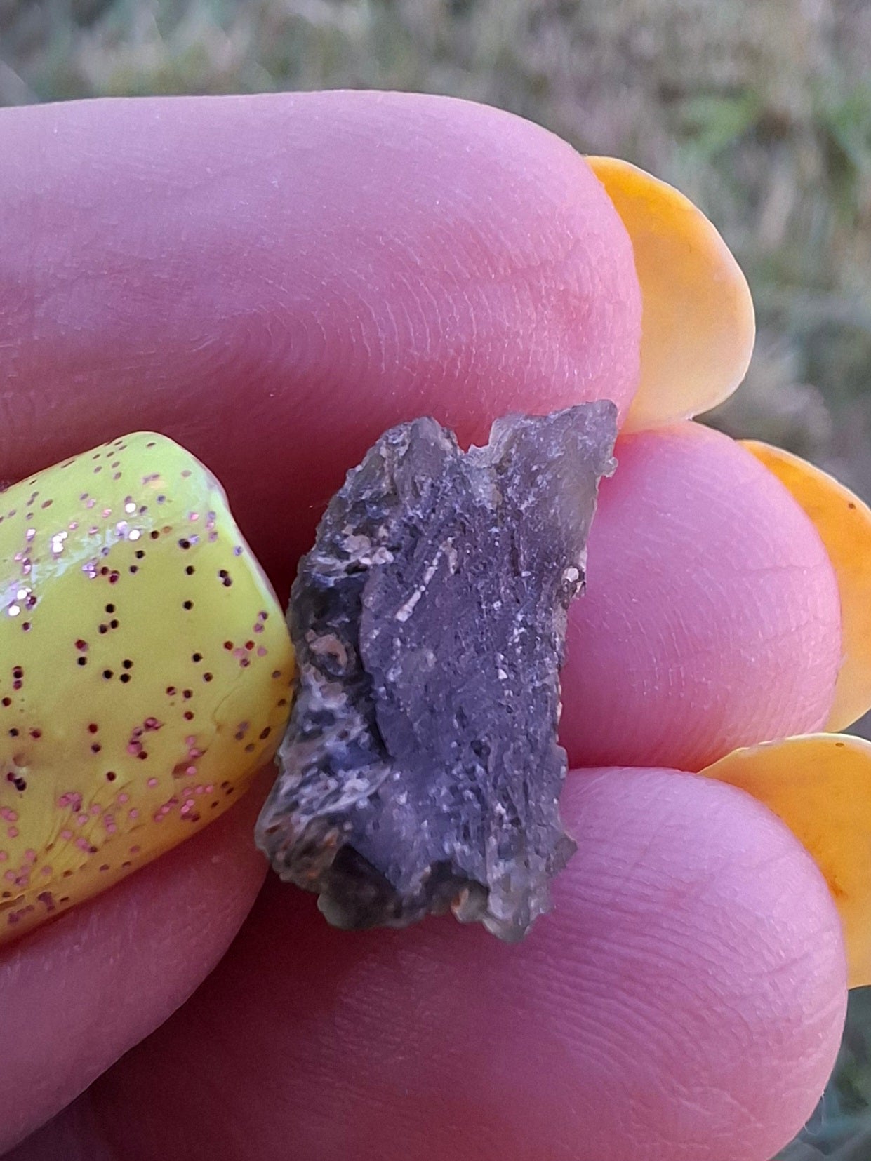 Moldavite Piece, 1.23g, Tektite (Ref: 1484)