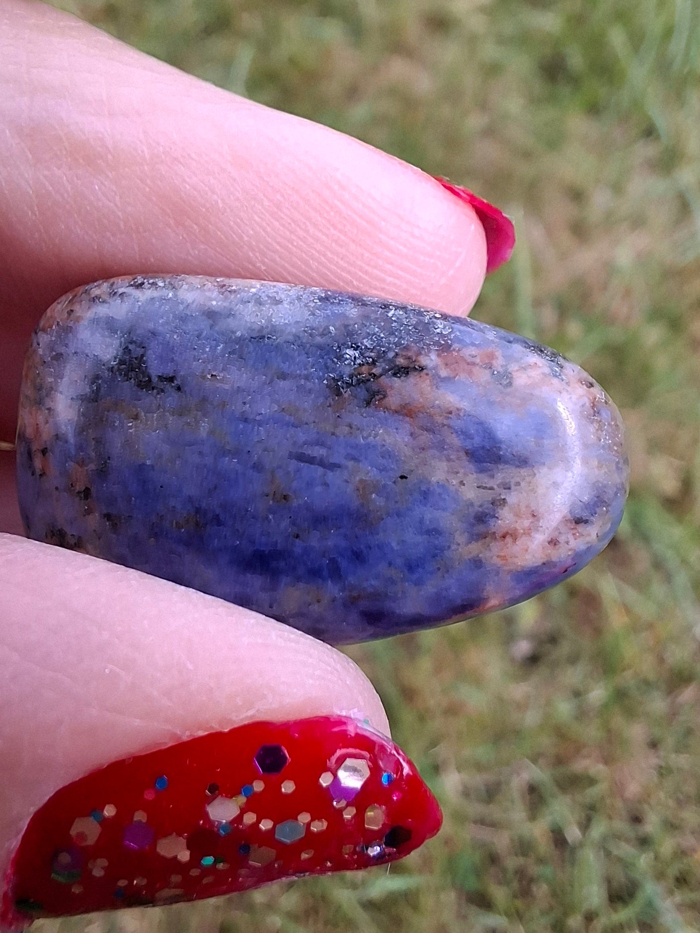 Sodalite, Tumble Stone, Crystal (Ref: T155)