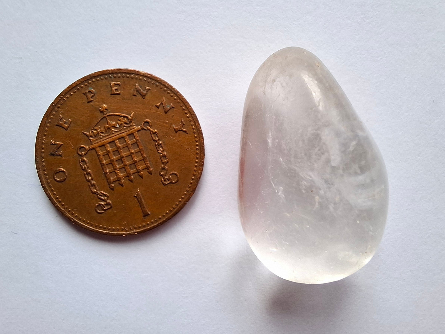 Clear Quartz, Tumble Stone, Crystal (Ref: T29)
