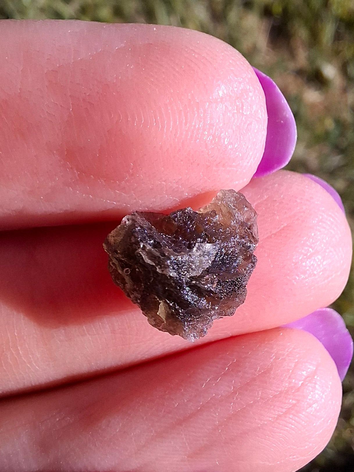Moldavite Piece, 0.65g, Tektite (Ref: 1459)