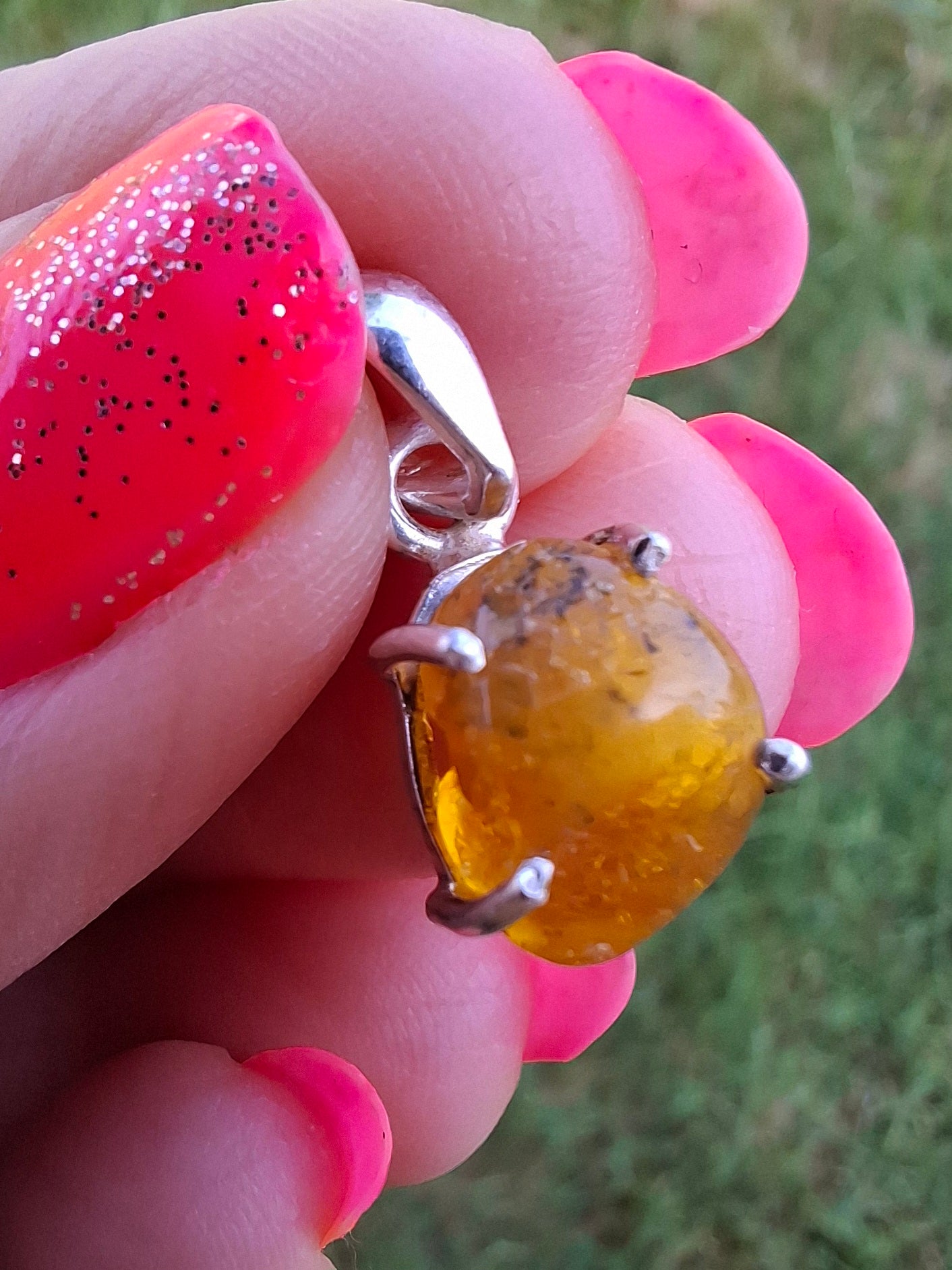 Baltic Amber Pendant, 925 Silver, Fossil (Ref: AP17)