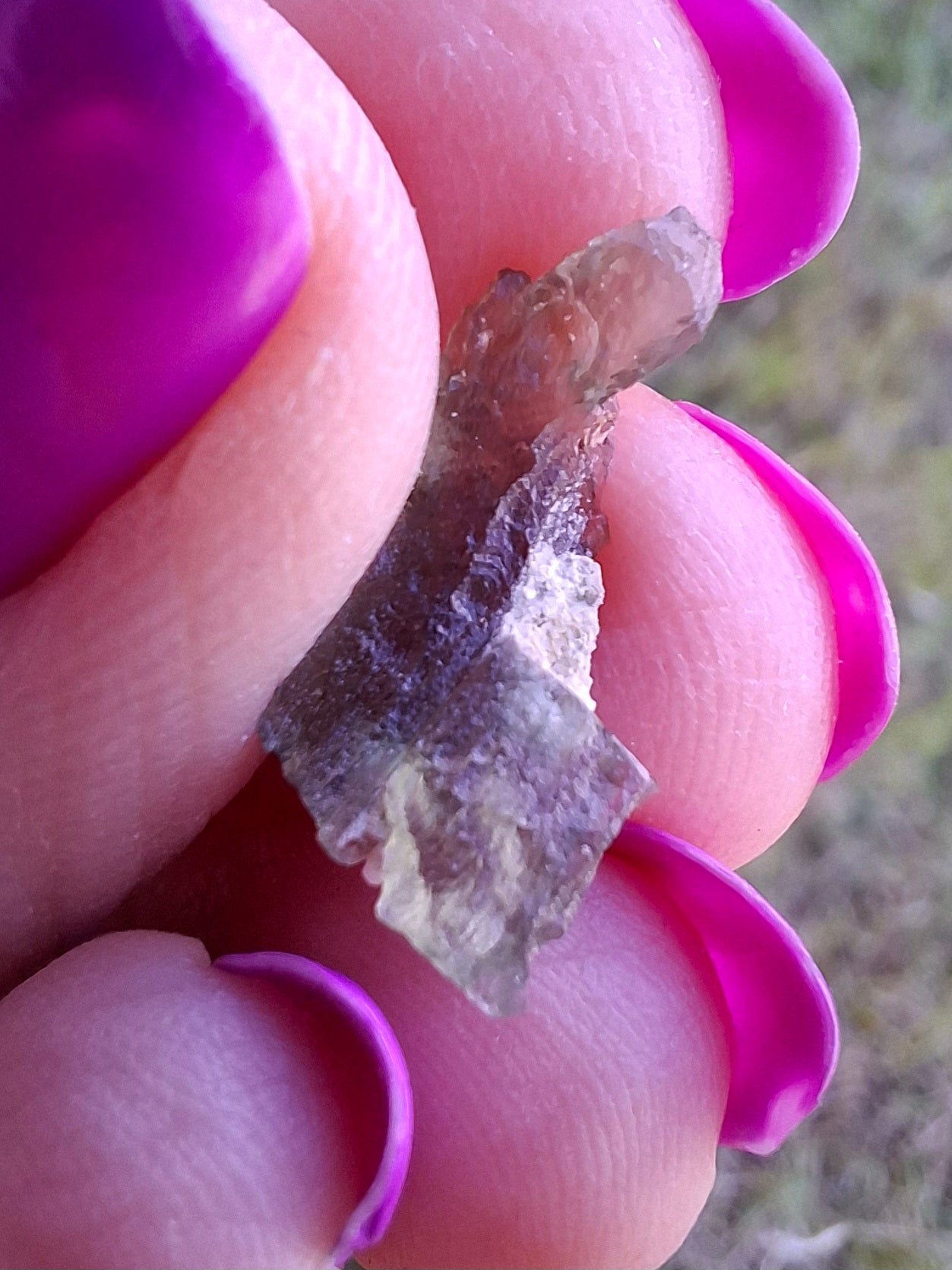 Moldavite Piece, 0.48g, Tektite (Ref: 1463)