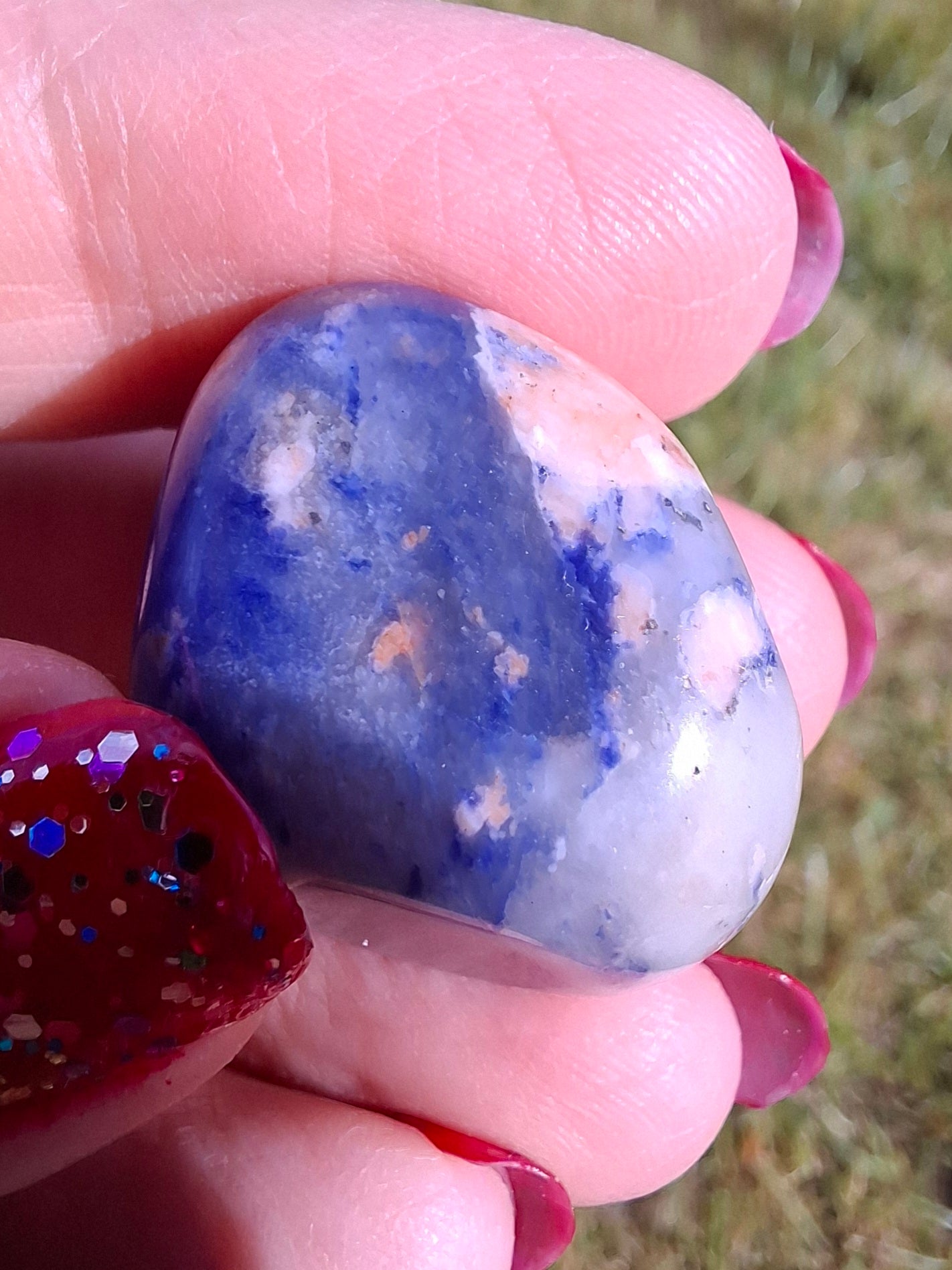 Sodalite, Tumble Stone, Crystal (Ref: T152)
