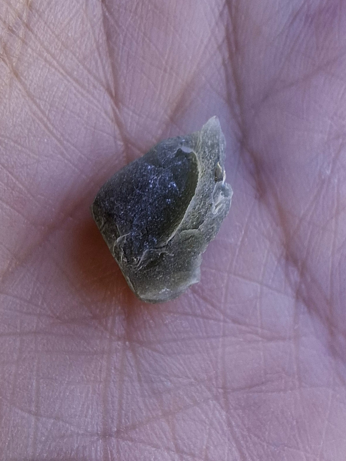 Moldavite Piece, 0.91g, Tektite (Ref: 1460)
