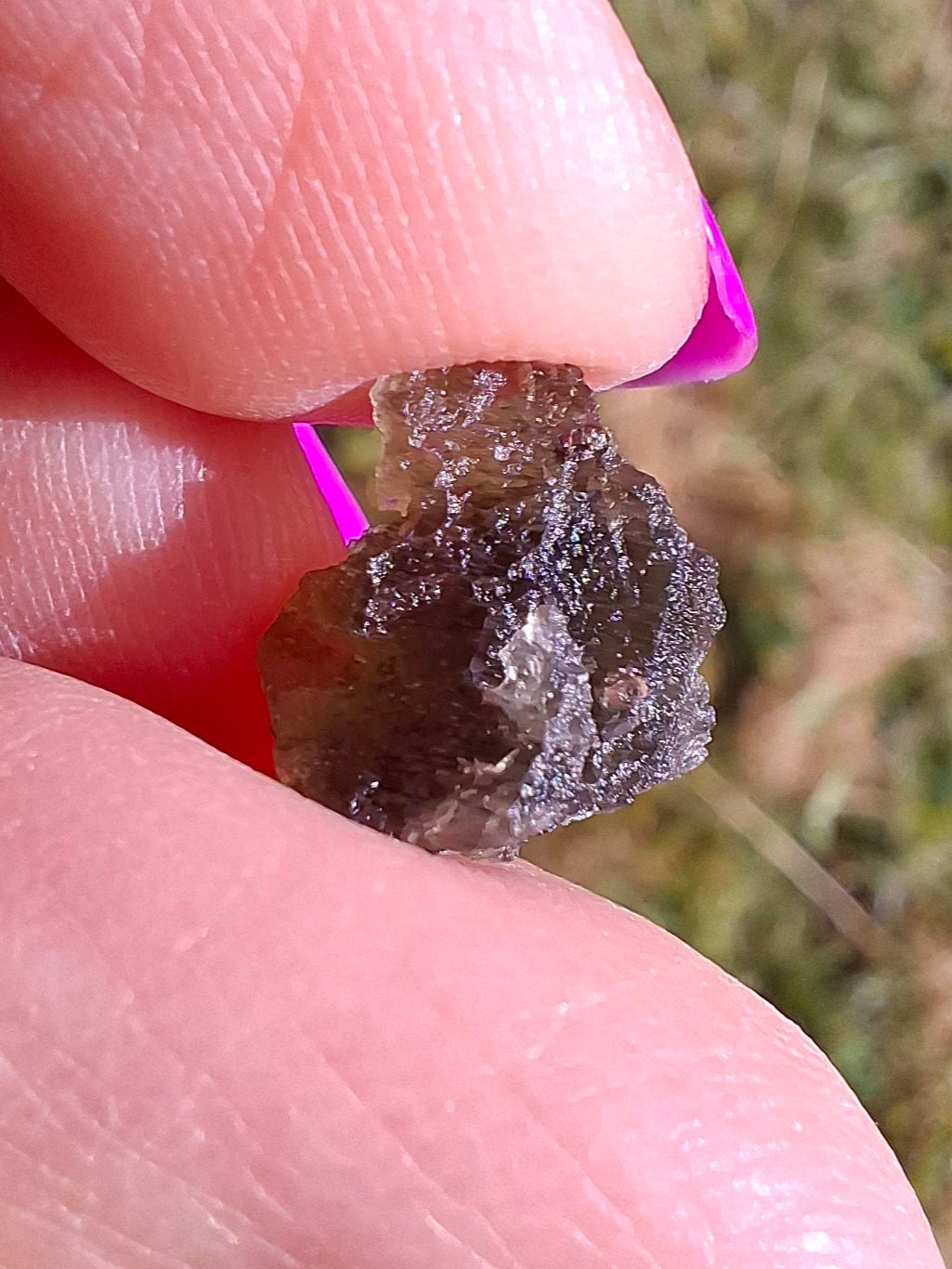 Moldavite Piece, 0.65g, Tektite (Ref: 1459)