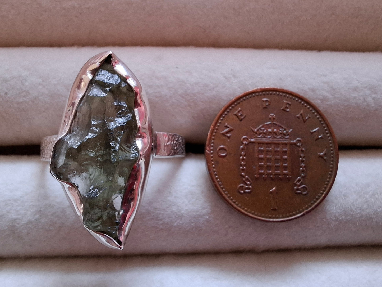 Moldavite Ring, size small U, 925 silver, Tektite (Ref: R321)