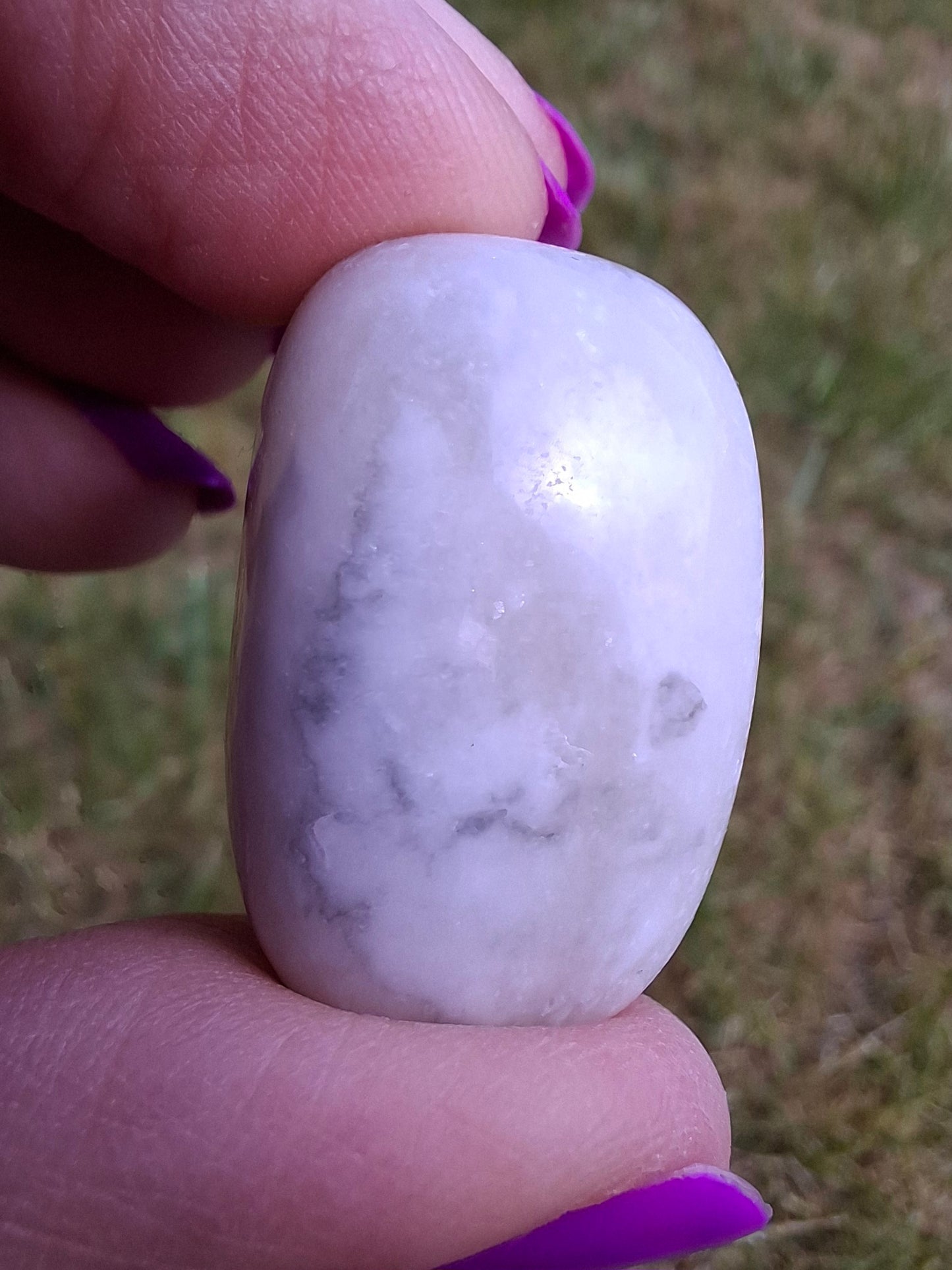 Howlite, Tumble Stone, Crystal (Ref: T43)