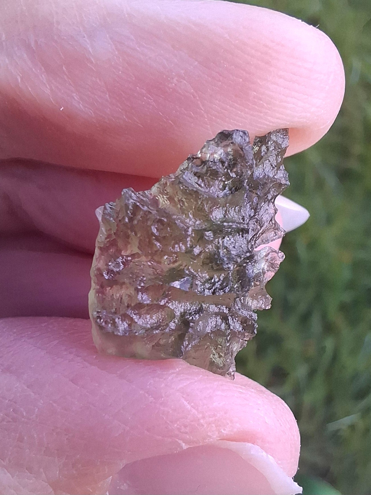 Moldavite Piece, JEZKOVNA BESEDNICE, 1.51g, Tektite (Ref: 1262)