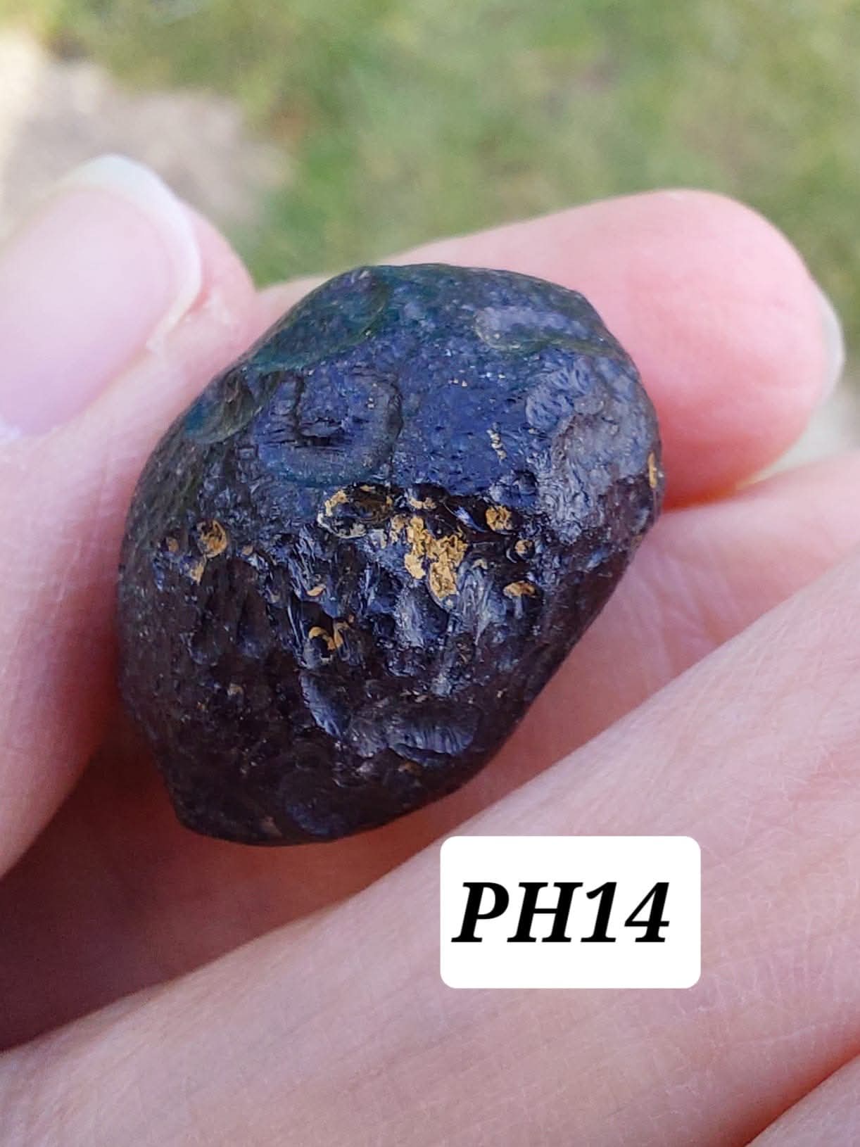 Philippinite (Rizalite), 10.64g, Tektite