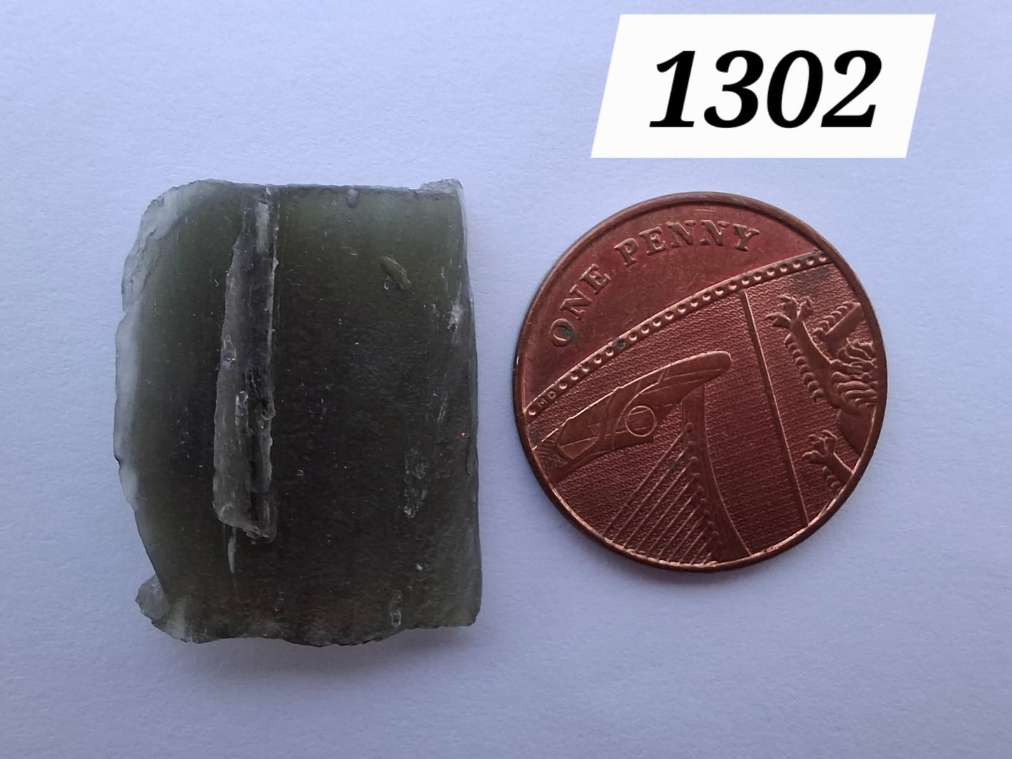Moldavite Piece, 2.54g, Tektite (Ref: 1302)