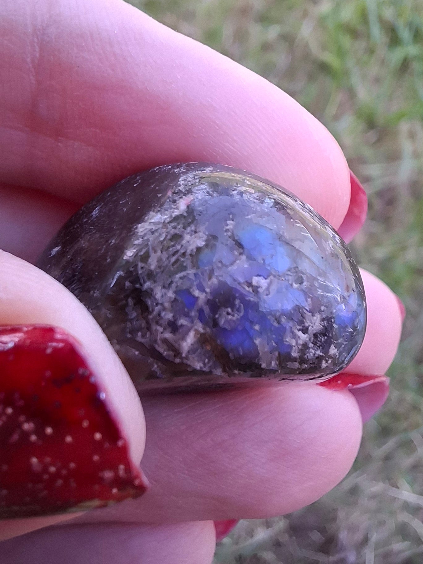 Labradorite, Tumble Stone, Crystal (Ref: T212)