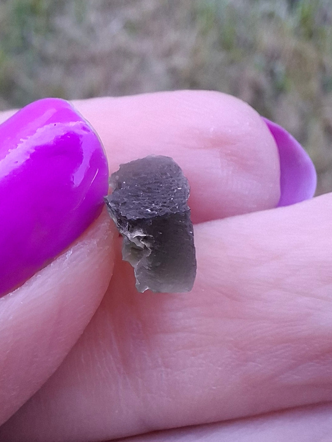 Moldavite Piece, 0.57g, Tektite (Ref: 1439)