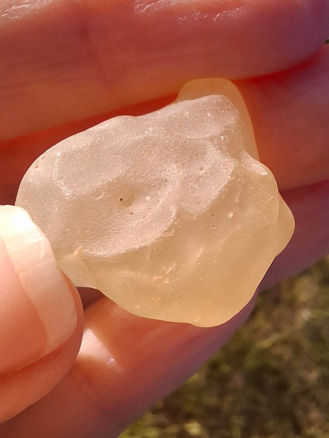 Libyan Desert Glass Piece, 12.90g, Tektite (Ref: LE243)