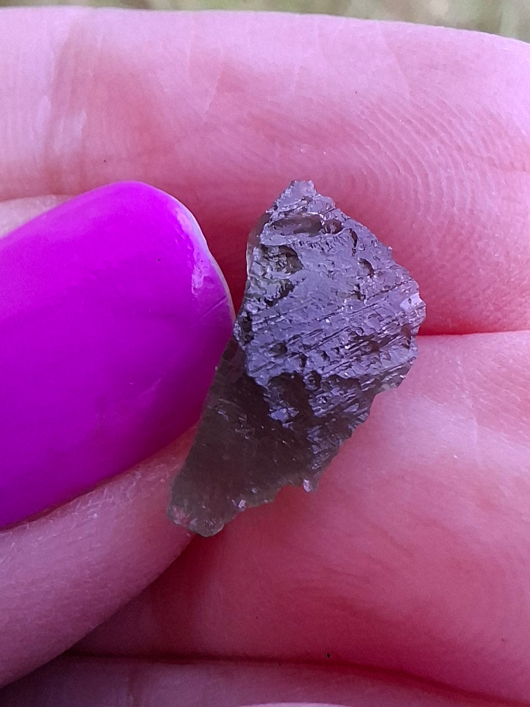 Moldavite Piece, 0.51g, Tektite (Ref: 1450)