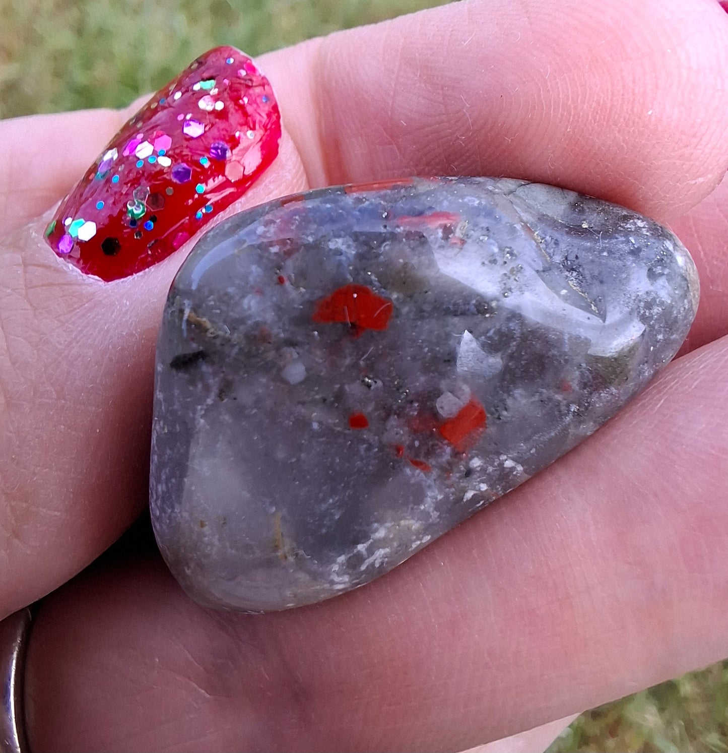 African Blood Stone, Tumble Stone, Crystal (Ref: T177)