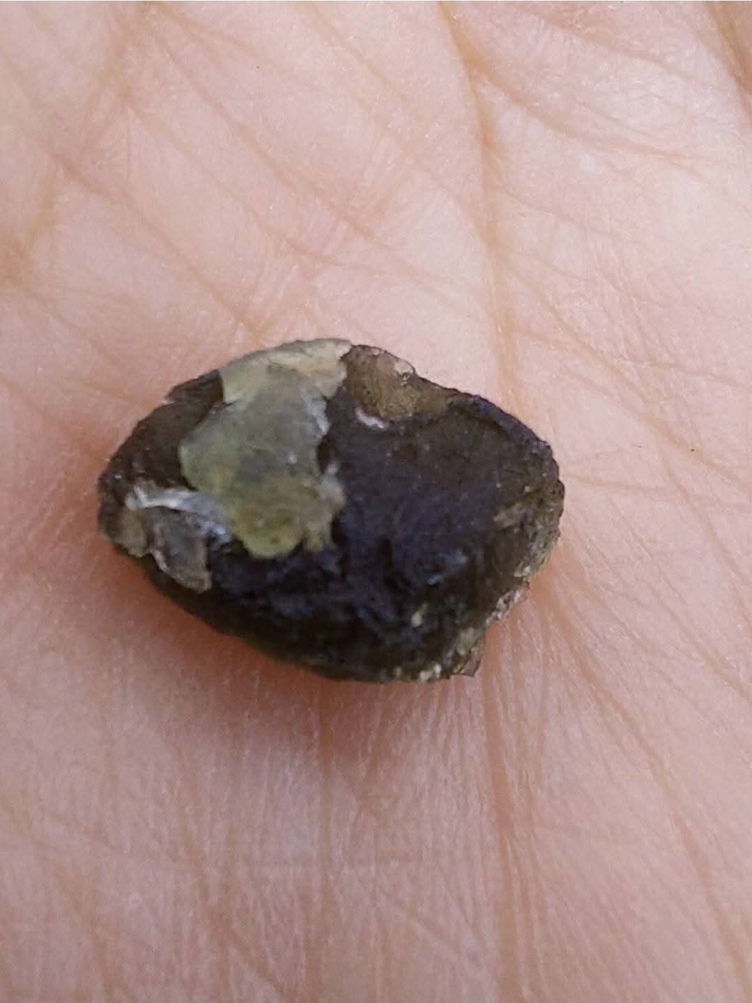 Moldavite Piece, 0.90g, Tektite (Ref: E209)