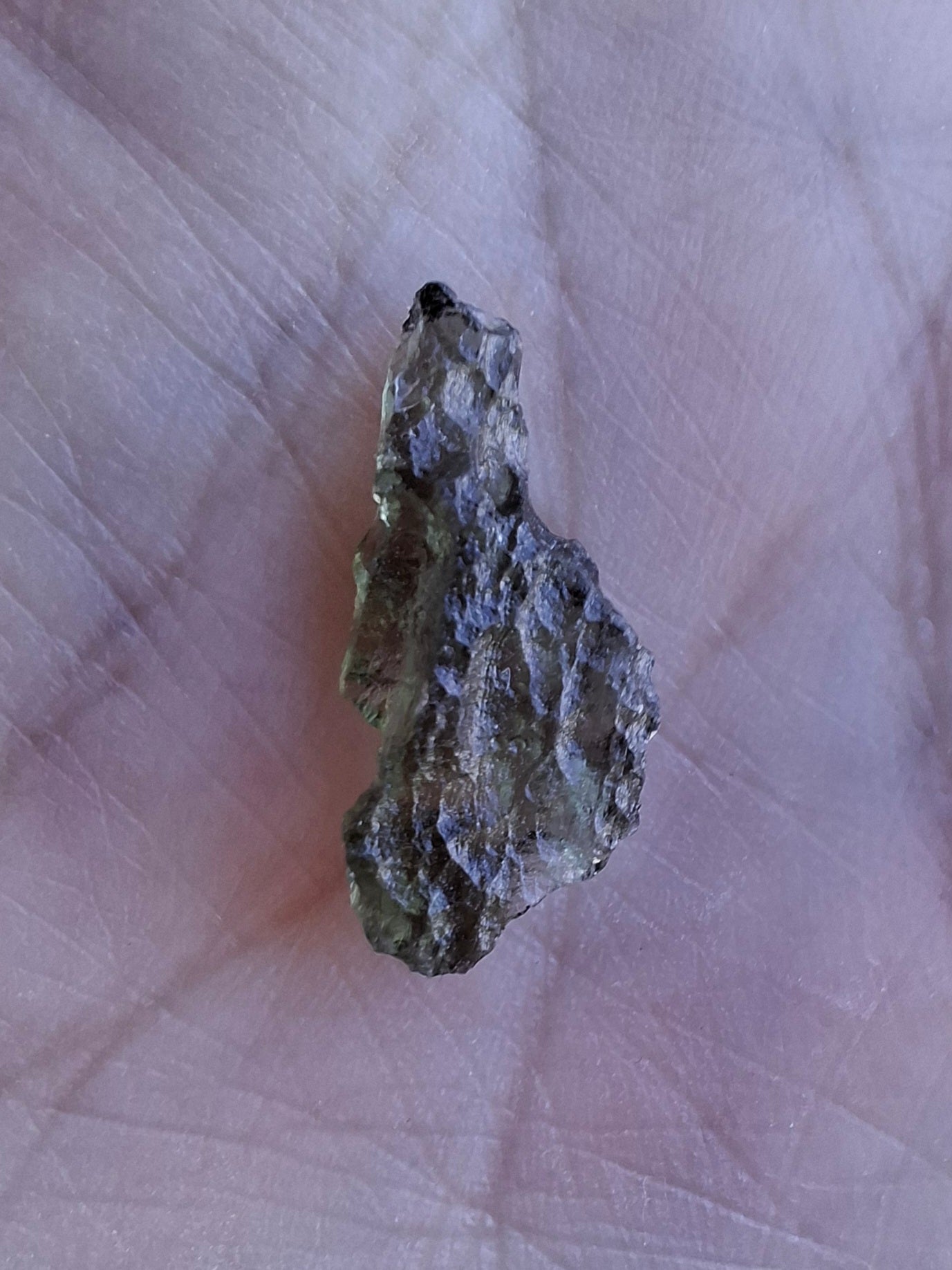 Moldavite Piece, 0.61g, Tektite (Ref: 1457)