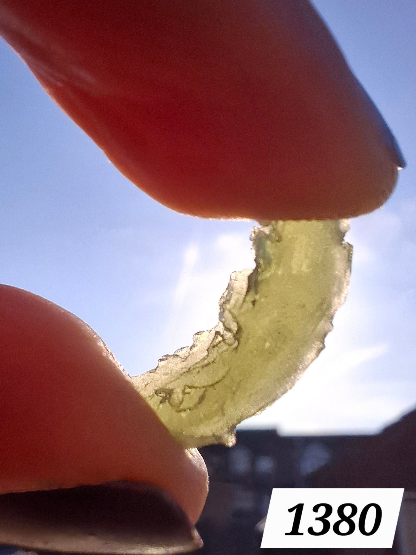 Moldavite Piece, 0.98g, Tektite (Ref: 1380)