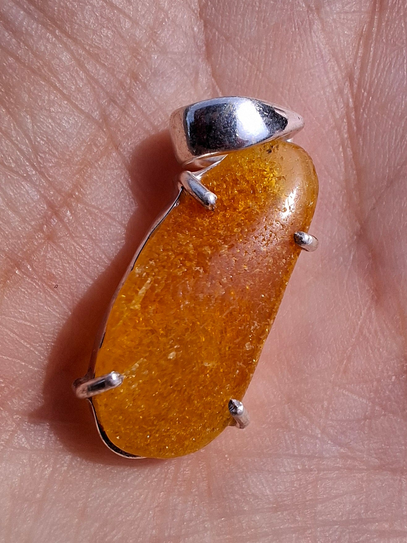Baltic Amber Pendant, 925 Silver, Fossil (Ref: AP6)