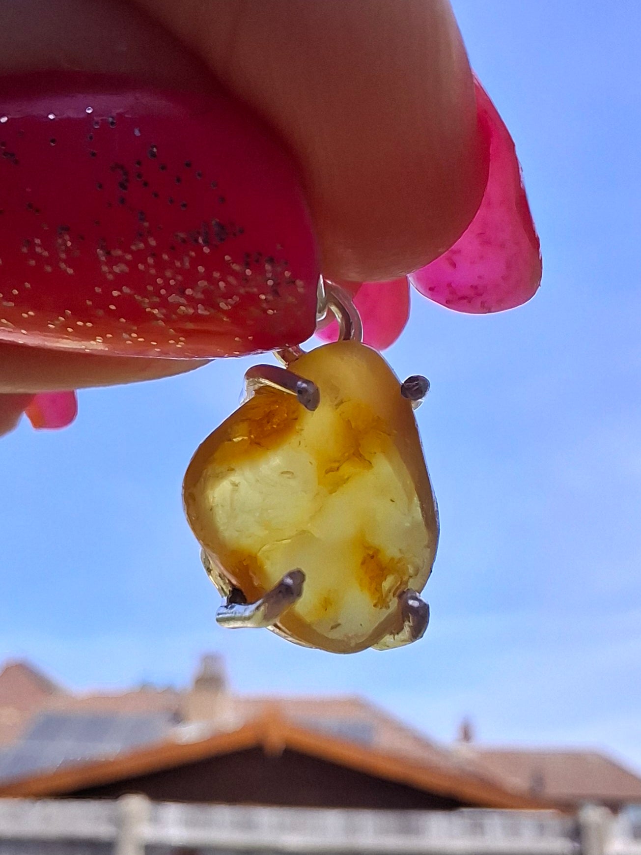 Baltic Amber Pendant, 925 Silver, Fossil (Ref: AP28)