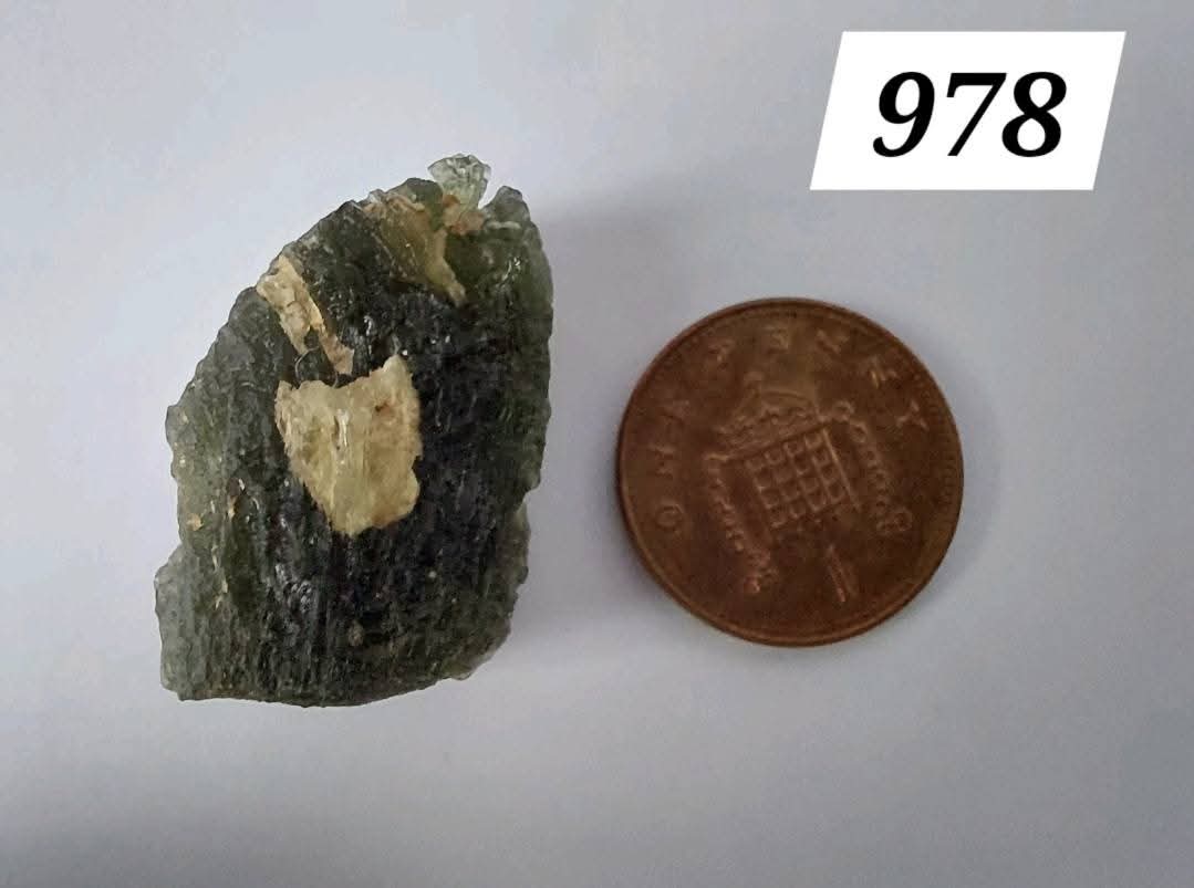 Moldavite Piece, NESMEN HURKA, 8.81g, Tektite (Ref: 978)