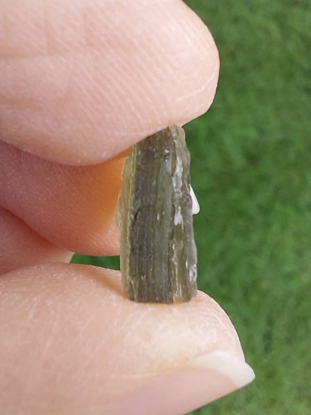Moldavite Piece, 0.65g. Tektite (Ref: 898)