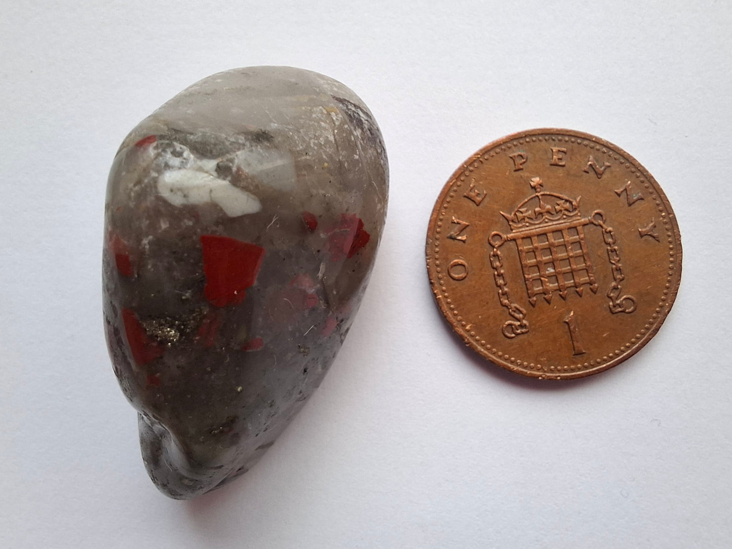 African Blood Stone, Tumble Stone, Crystal (Ref: T177)