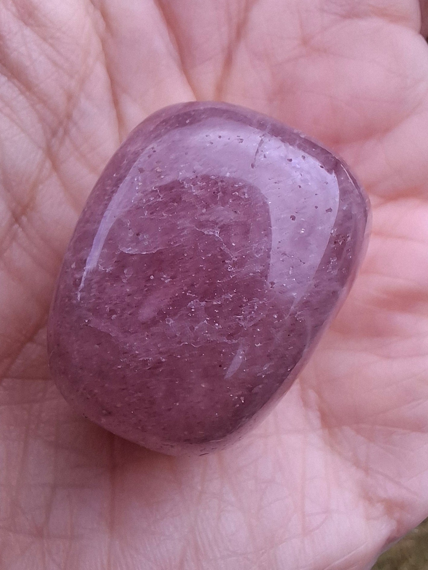 Strawberry Quartz, Tumble Stone, Crystal (Ref: T8)