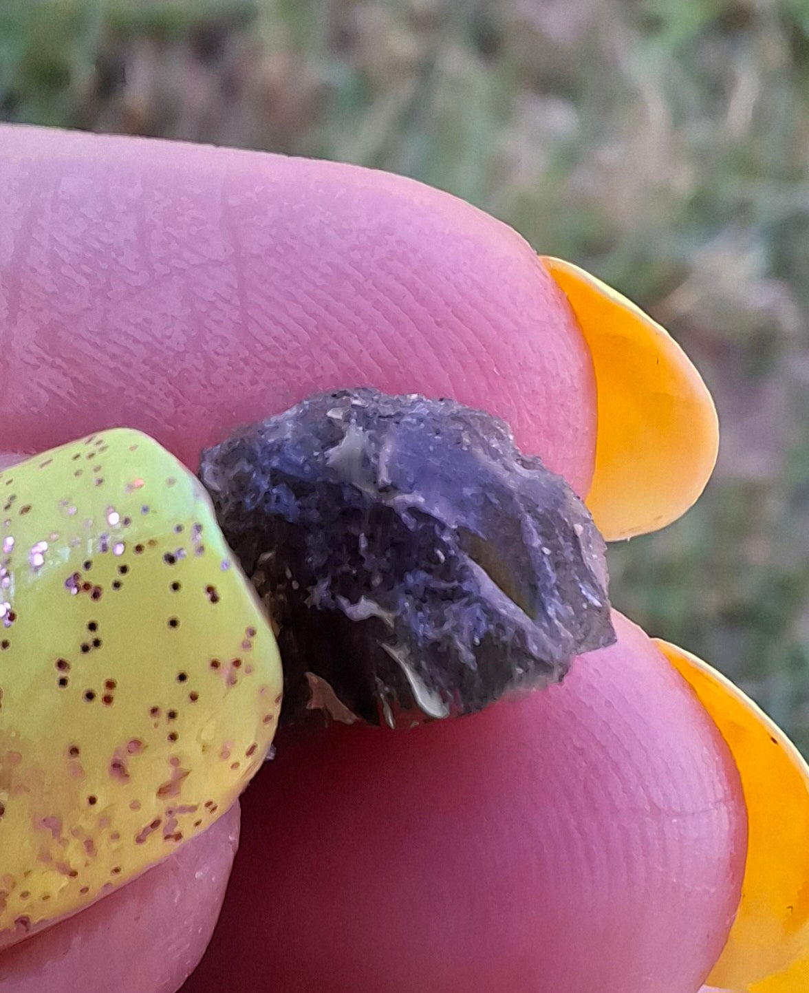 Moldavite Piece, 1.23g, Tektite (Ref: 1484)