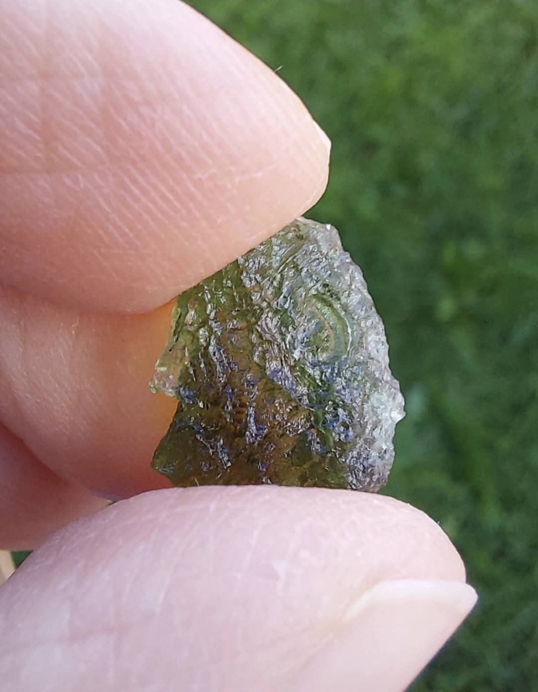 Moldavite Piece, 0.91g, Tektite (Ref: 924)