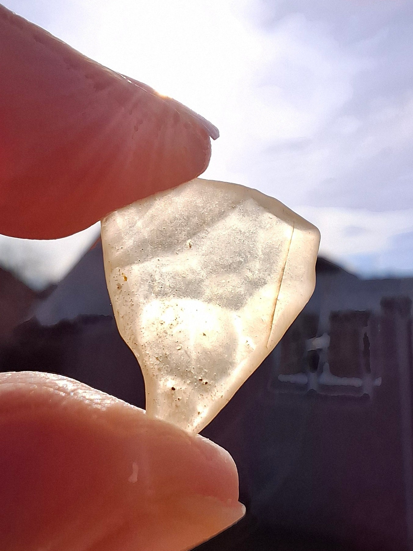 Libyan Desert Glass small Piece, 1.10g, Tektite (Ref: L1349)