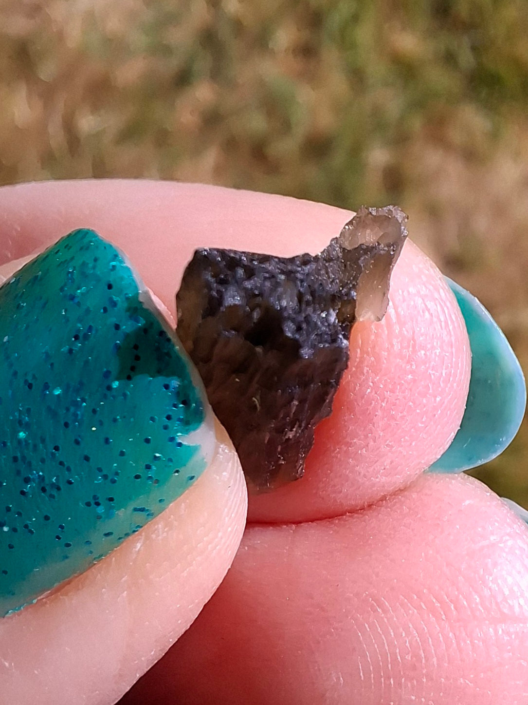 Moldavite Piece, 0.64g, Tektite (Ref: 1424)