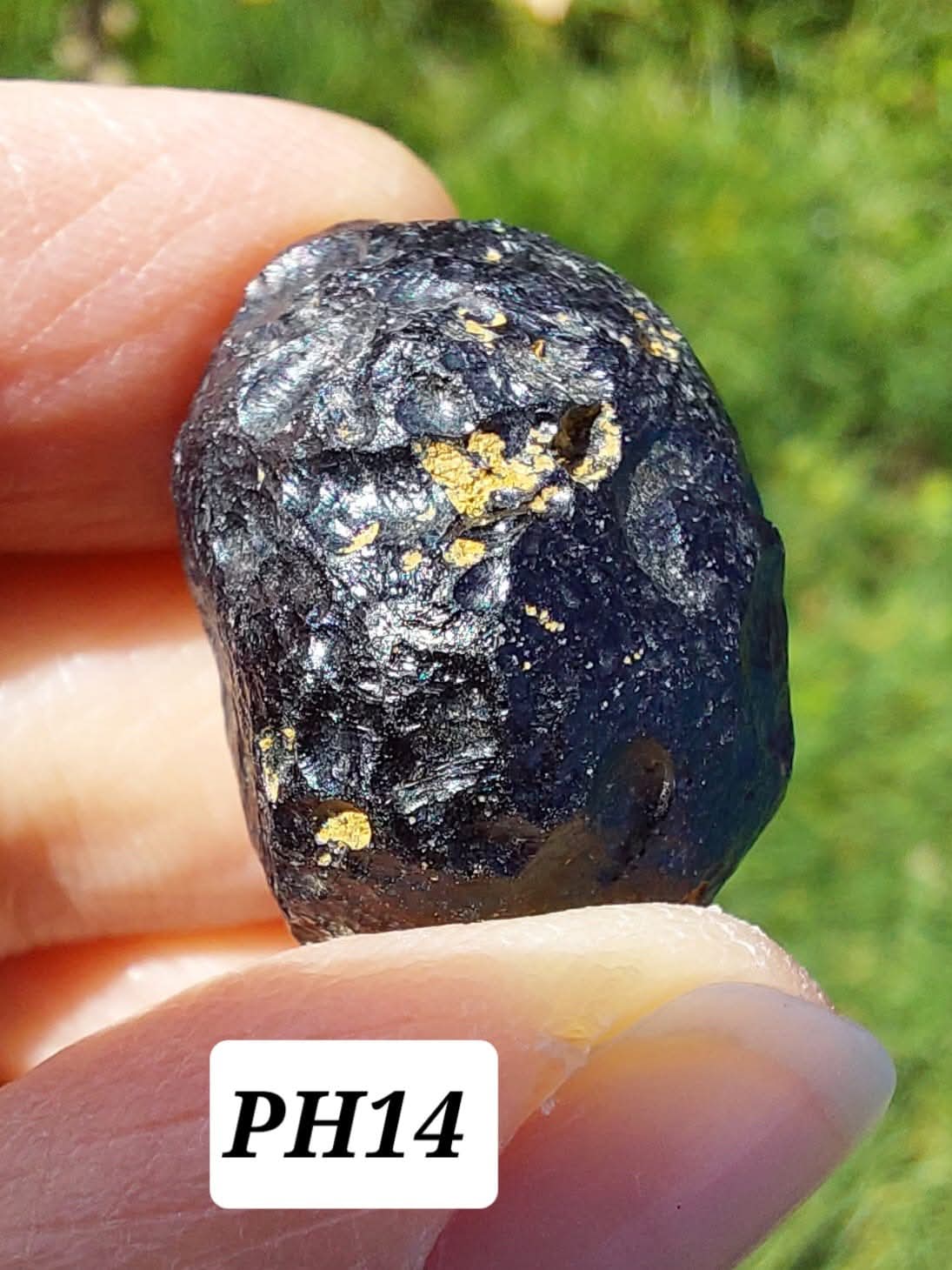 Philippinite (Rizalite), 10.64g, Tektite