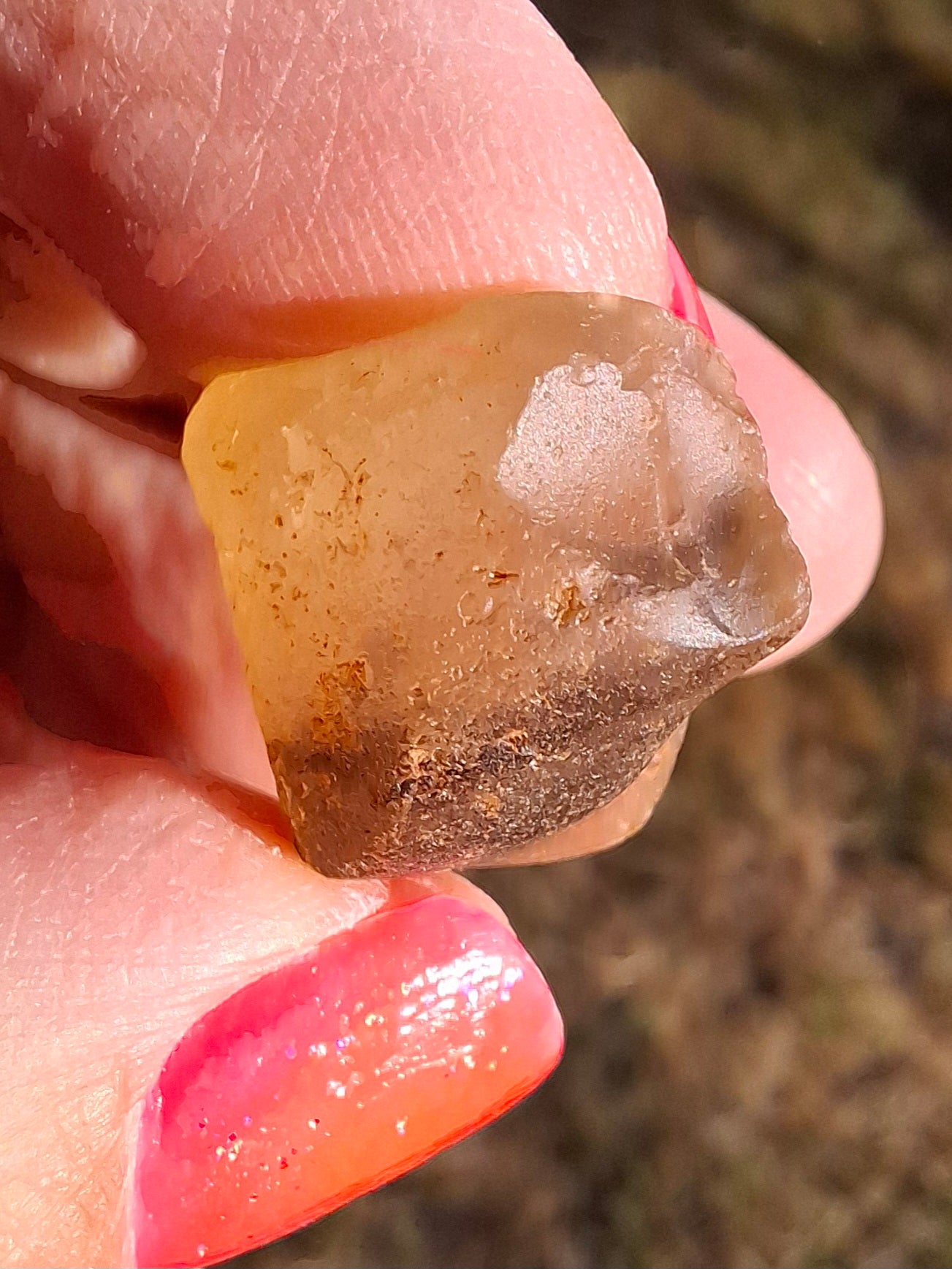 Libyan Desert Glass (darker) Piece, 4.70g, Tektite (Ref: L1372)