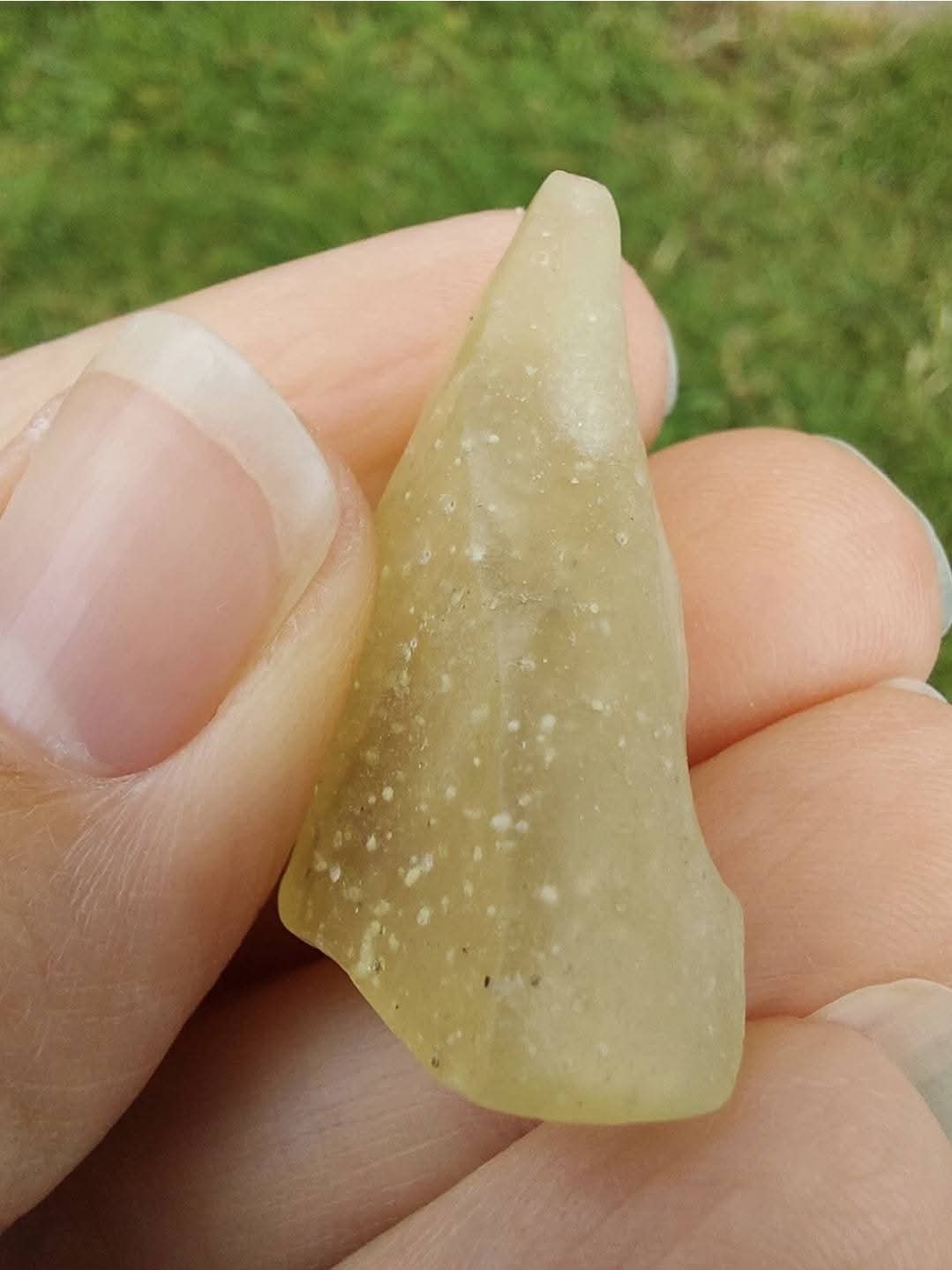 Libyan Desert Glass Piece, 6.49g, Tektite (Ref: LE277)