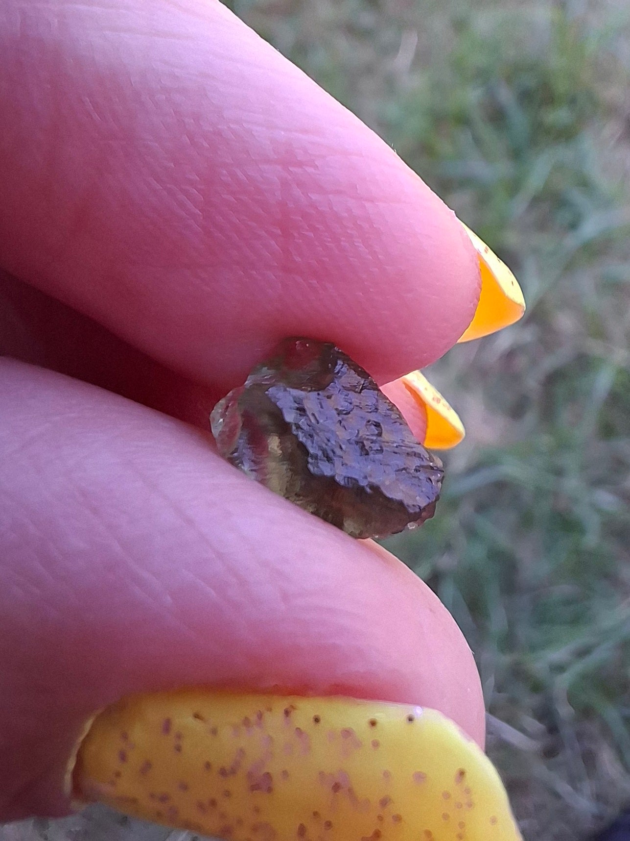 Moldavite small Piece, 0.40g, Tektite (Ref: 1479)
