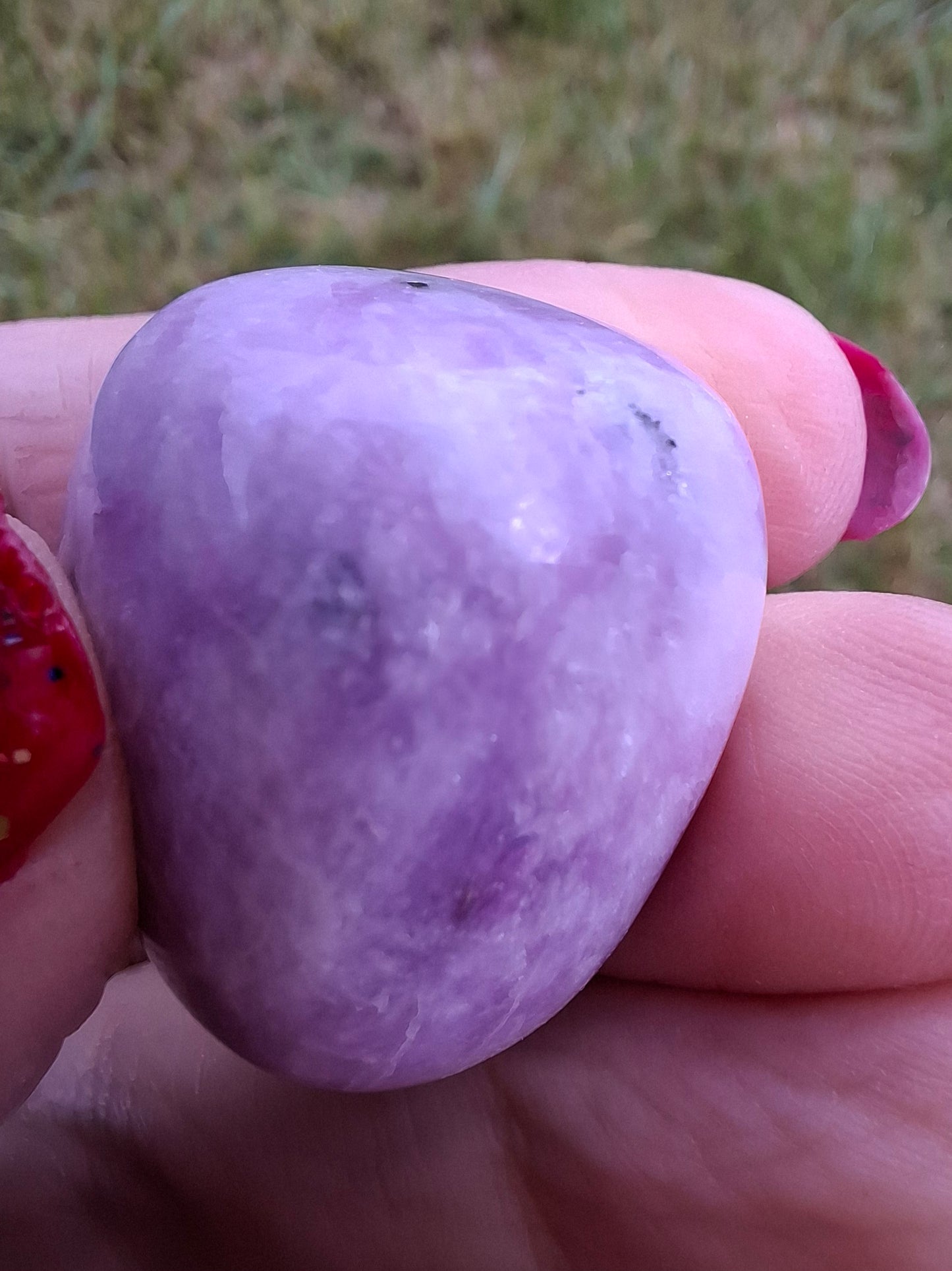 Lepidolite, Tumble Stone, Crystal (Ref: T116)
