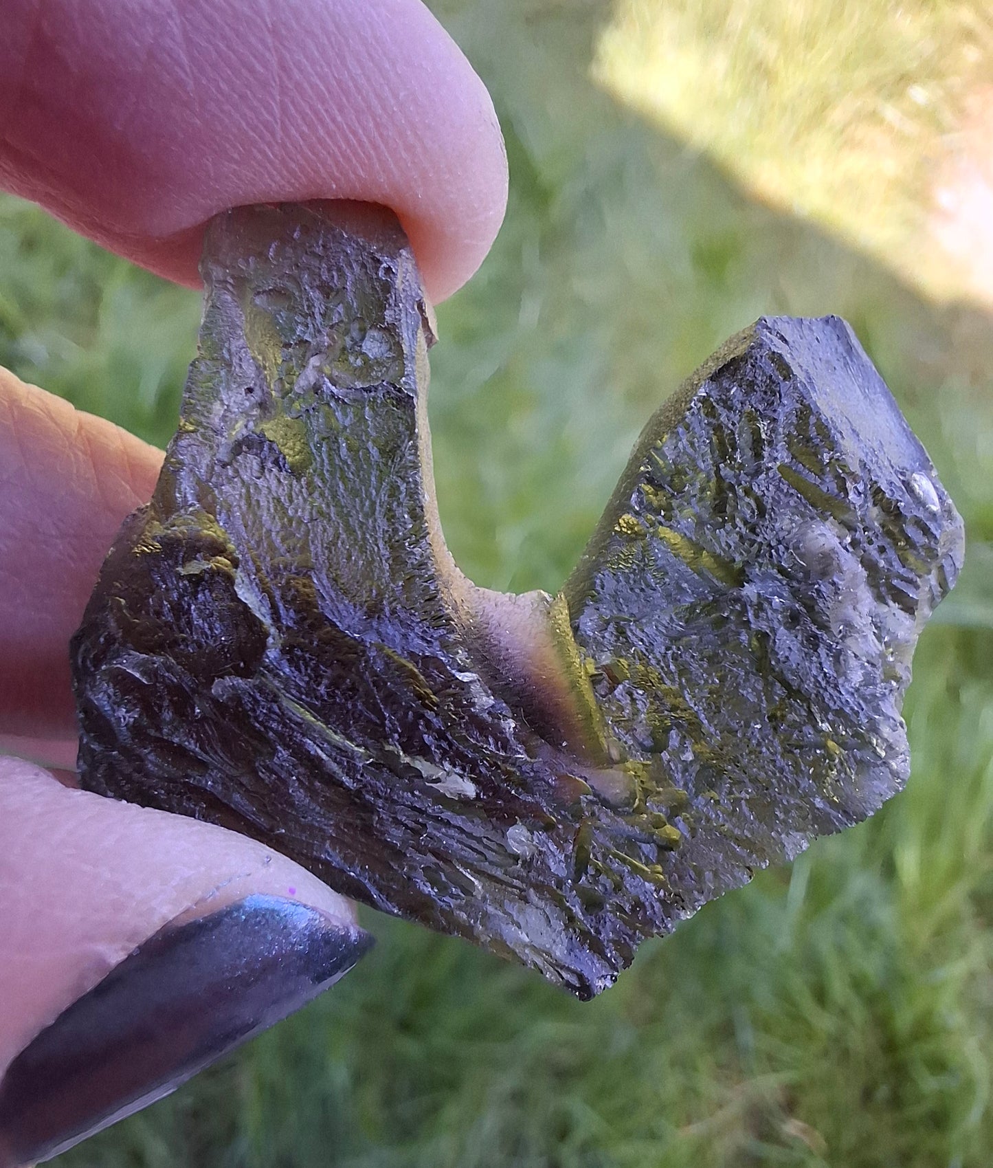 Moldavite Piece, NESMEN, 8.90g, Tektite (Ref: 1374)