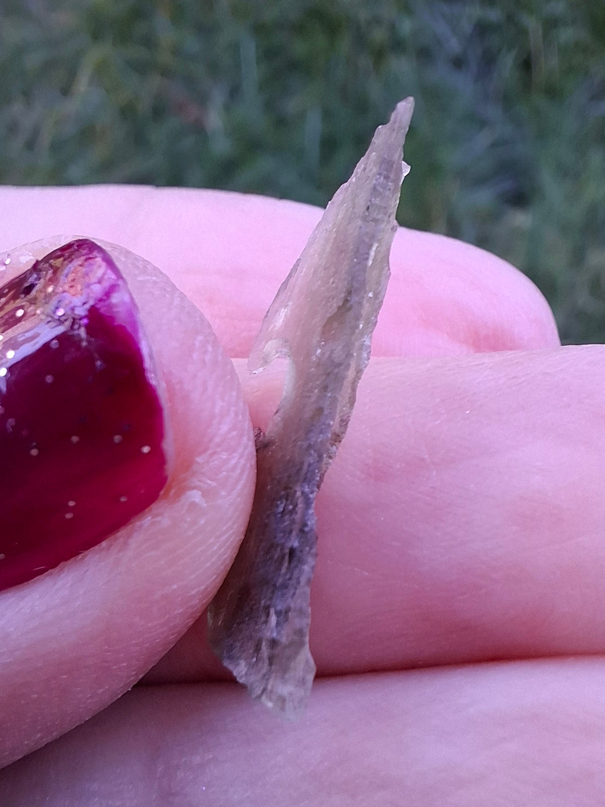 Moldavite Piece, 0.46g, Tektite (Ref: 1521)