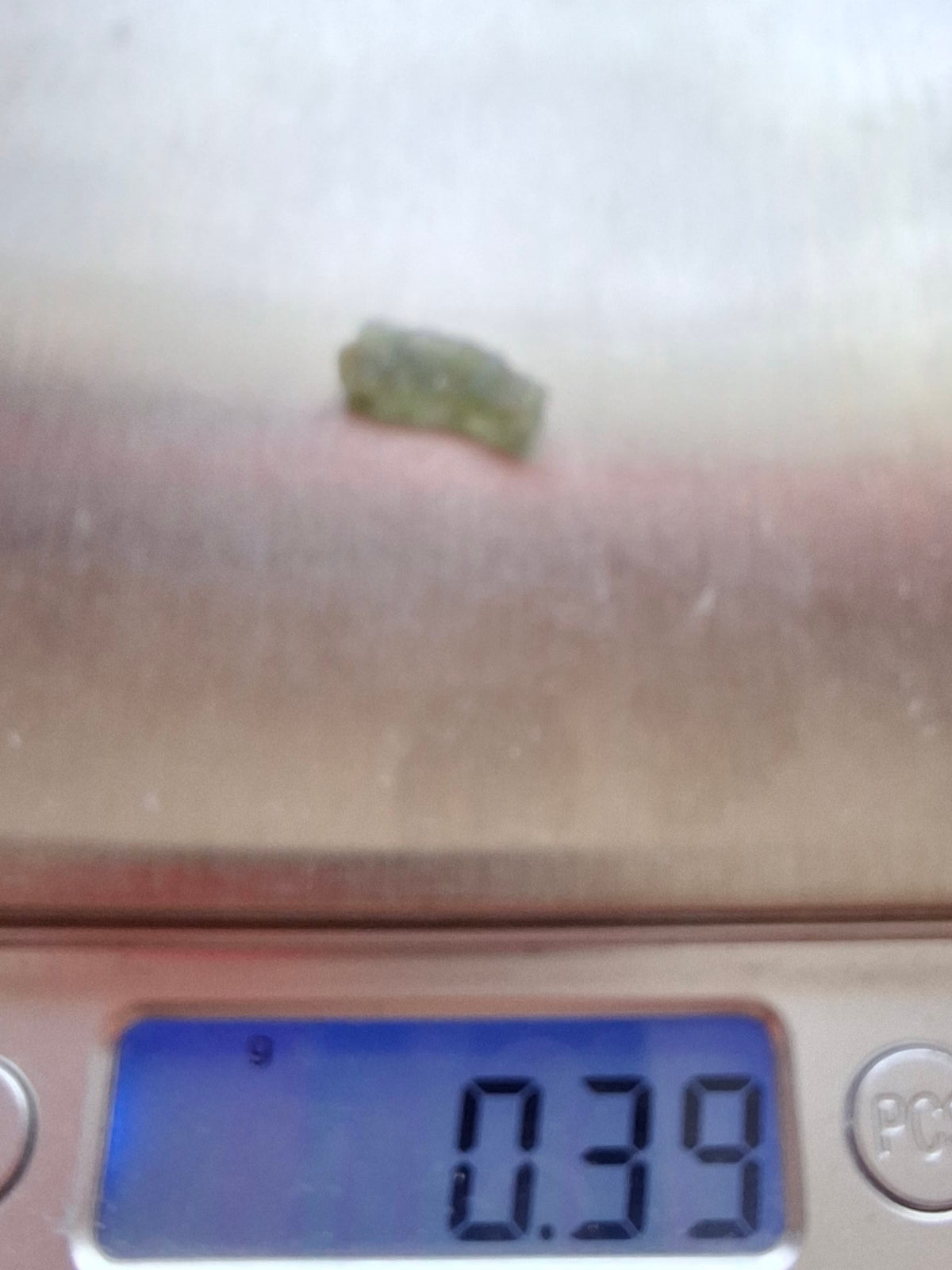 Moldavite Piece, 0.39g, Tektite (Ref: 1507)
