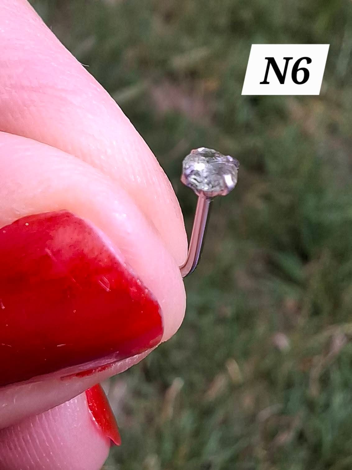 Moldavite (raw) NOSE STUD, 20G, L shape, Surgical steel, Tektite (Ref: N6)